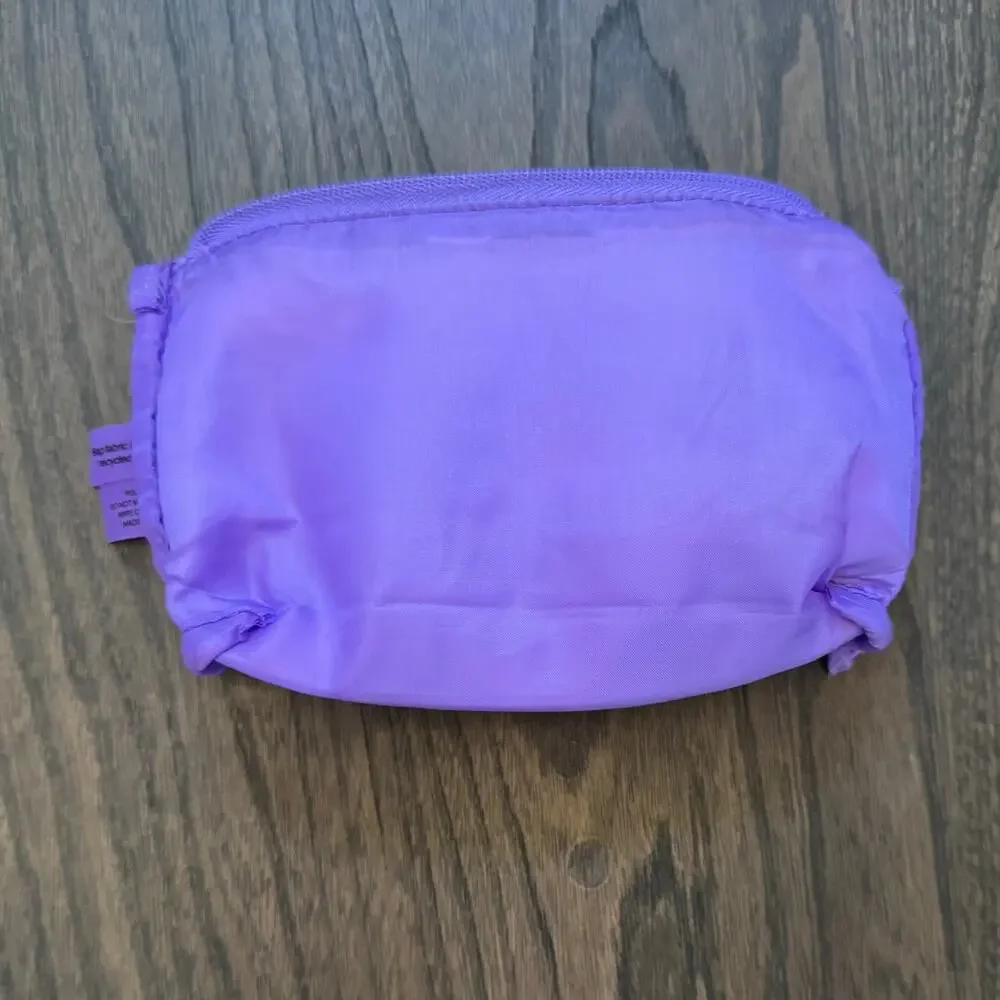 Clinique x Drawbertson Drippy Lips Cosmetic Makeup Bag Pouch Multicolor NWOT